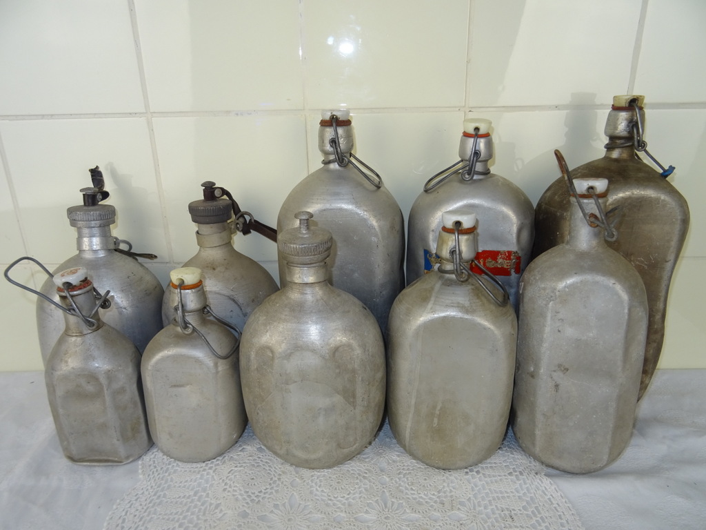 Collectie antieke mijnwerkers flessen