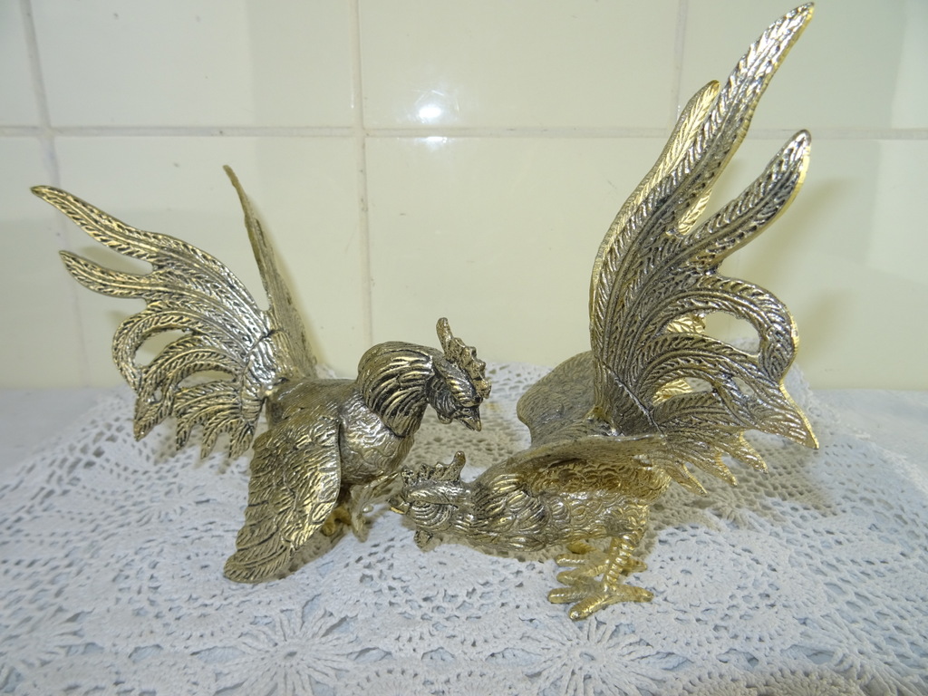 Imposante verzilverde kemphanen