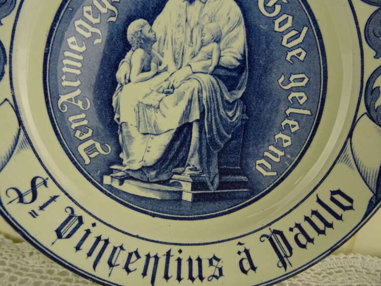 Antiek wandbord Heilige Vincentius a Paulo