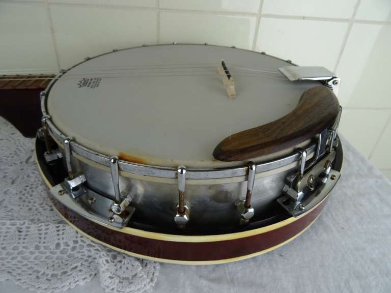 Vintage Arirang banjo