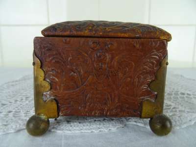 Antieke Victoriaanse kist met bestek