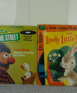 Vintage singles Sesame street en The lively little rabbit