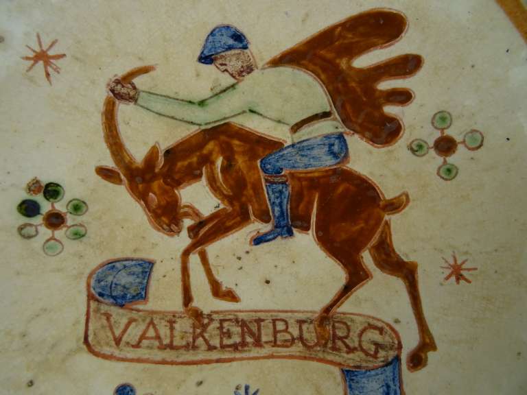 Antiek aardewerk bord Bokkenrijder Valkenburg