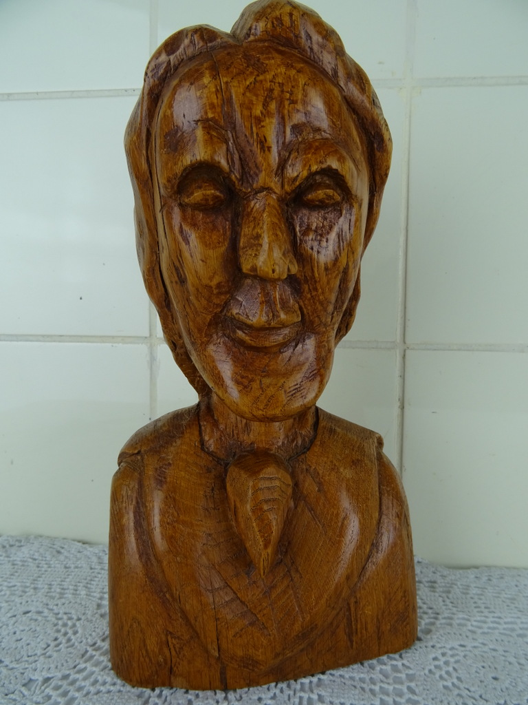 Antiek houten beeld man