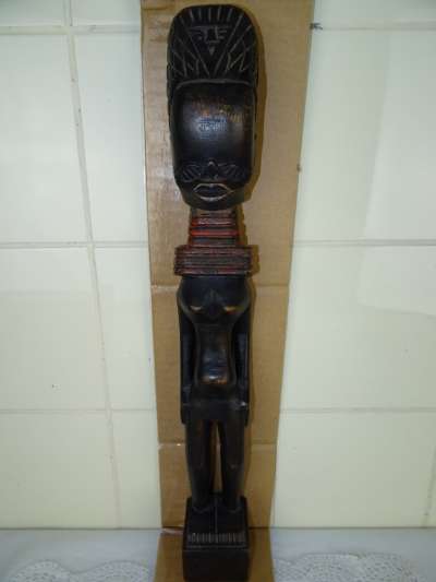 Afrikaans houten vruchtbaarheidsbeeld