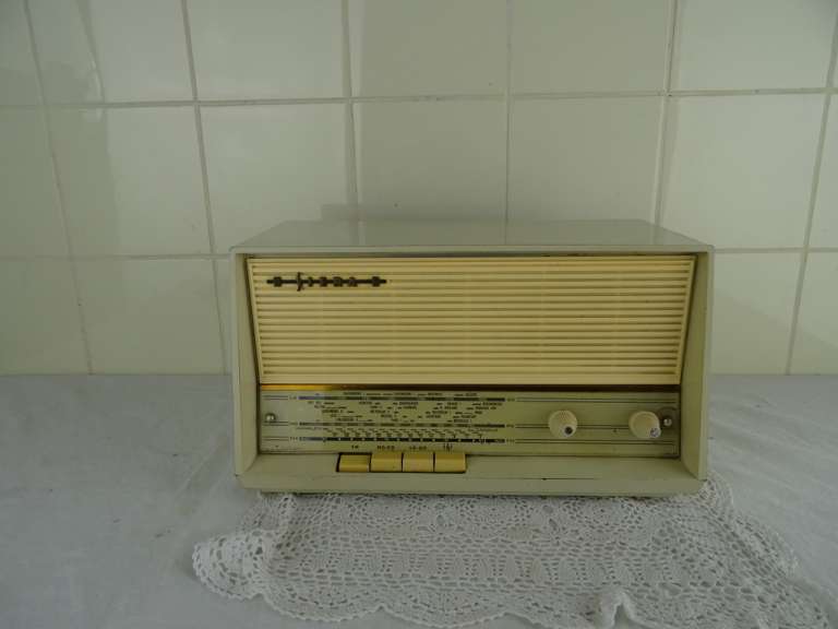 Vintage radio Siera sa2034A /19.D