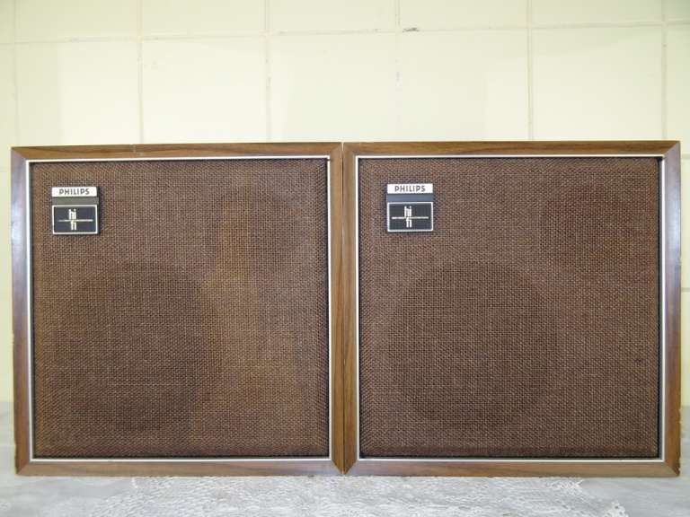 Vintage Philips speakers 22RH452