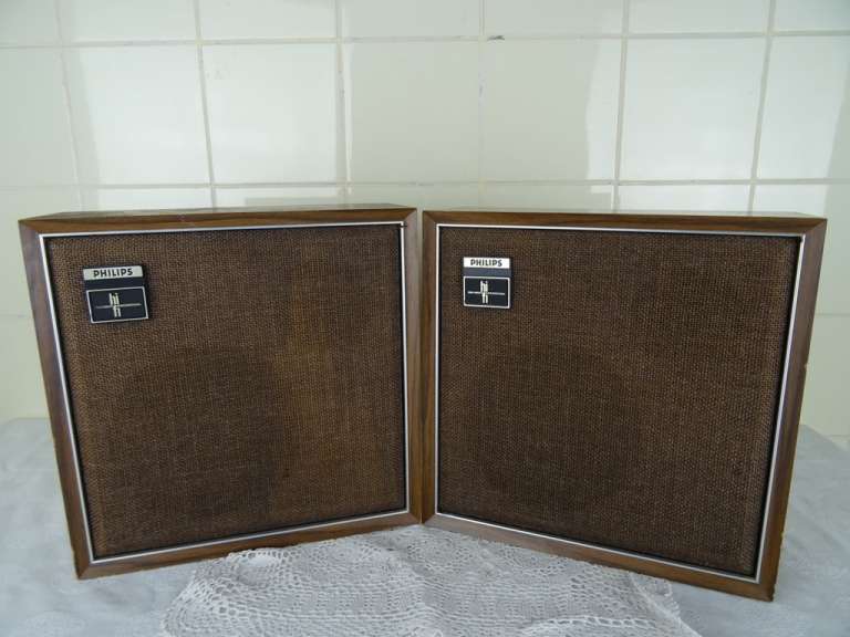 Vintage Philips speakers 22RH452