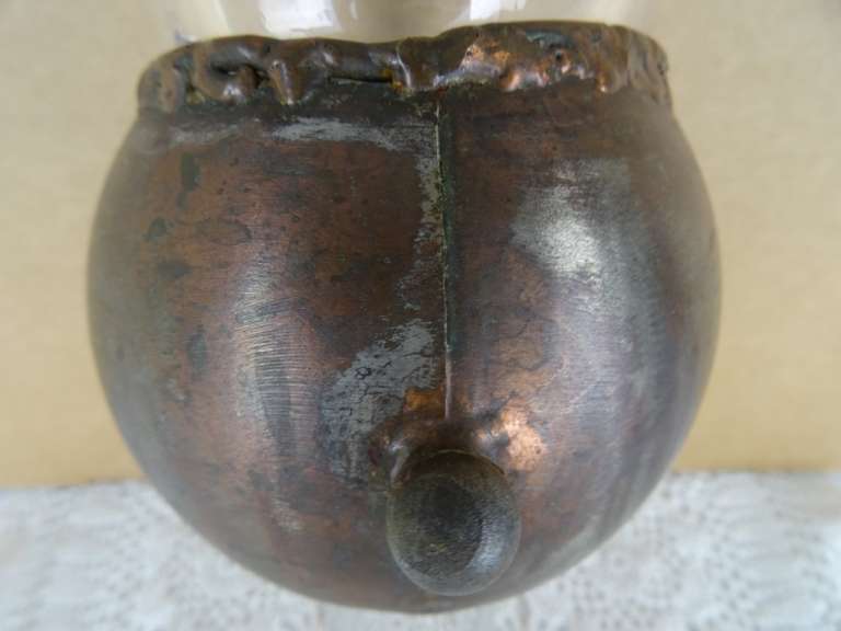Antieke kaarshouder van glas en brons