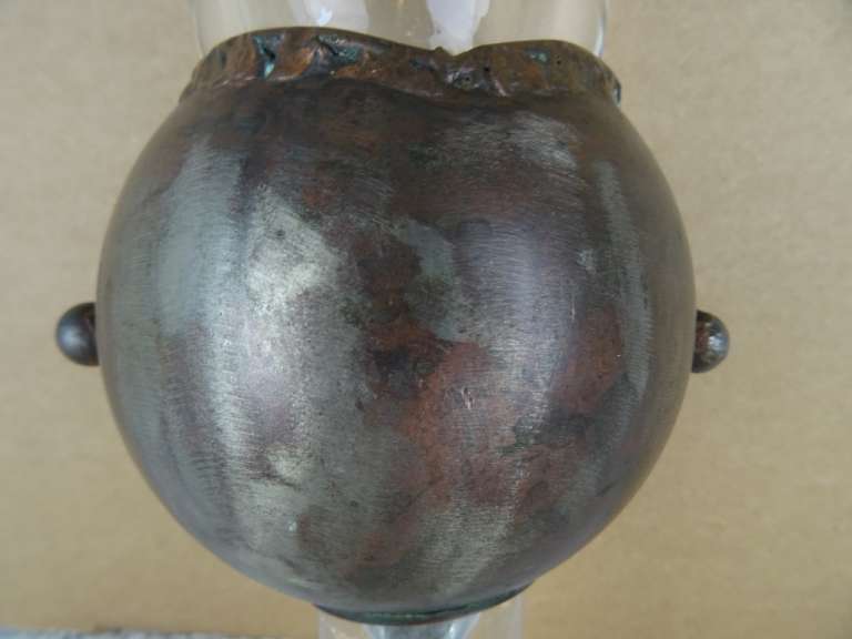 Antieke kaarshouder van glas en brons