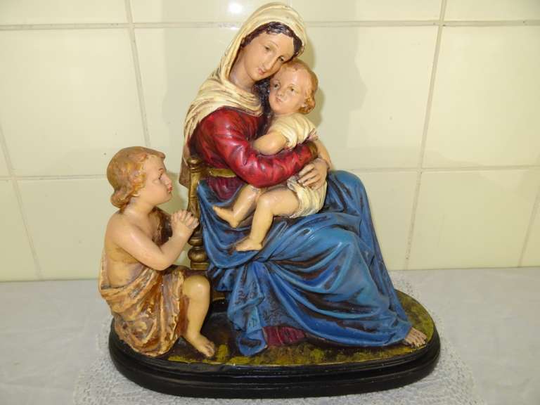 Antiek gipsen beeld Maria Jezus en Johannes