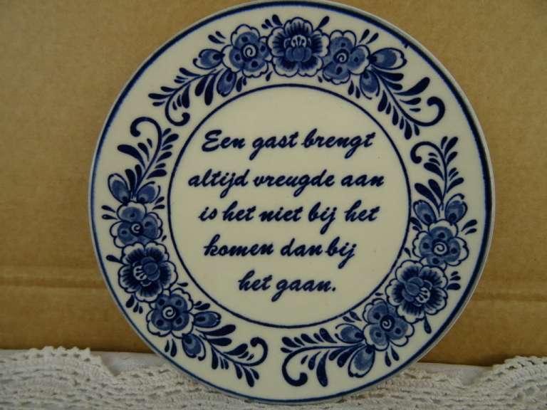Vintage Delfts blauw bordje met spreuk