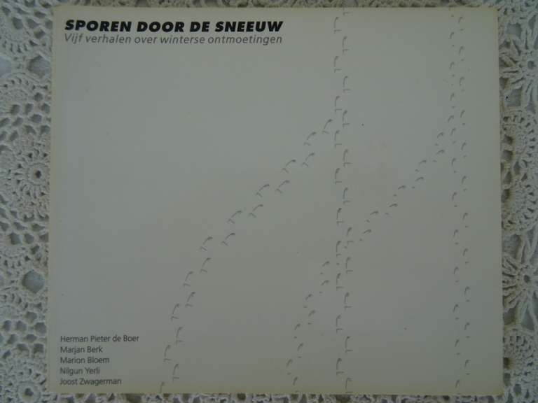 Sporen door de sneeuw Vijf verhalen