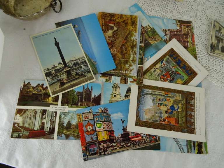 Collectie antieke foto's en postkaarten