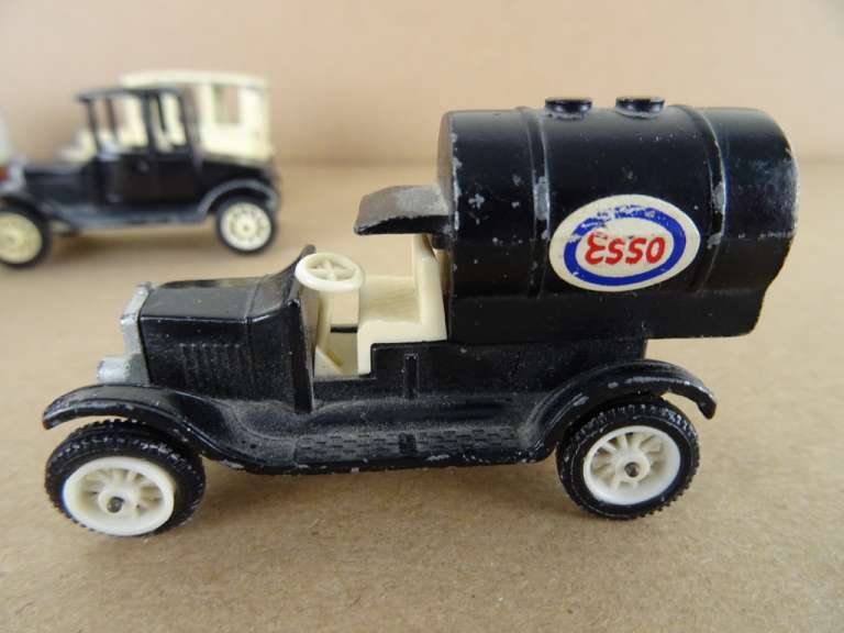 Collectie Efsi T-Ford 1919 autootjes