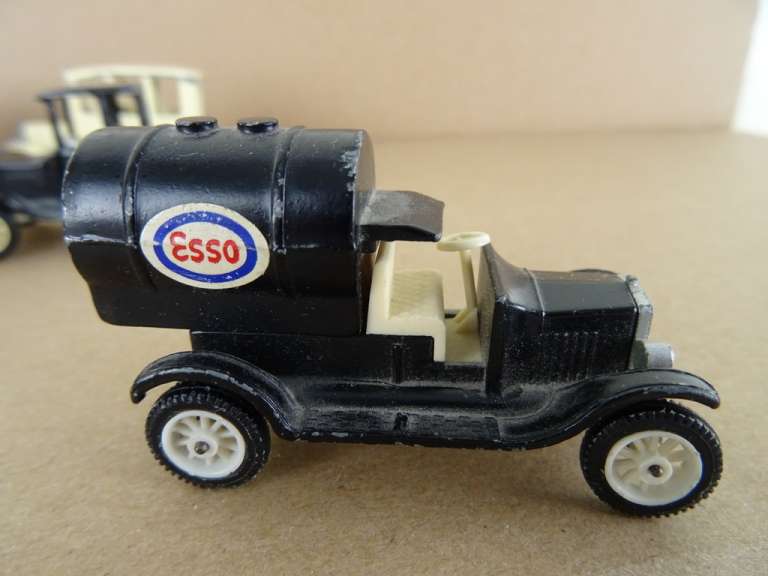 Collectie Efsi T-Ford 1919 autootjes