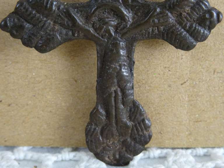 Bodemvondst Crucifix hanger