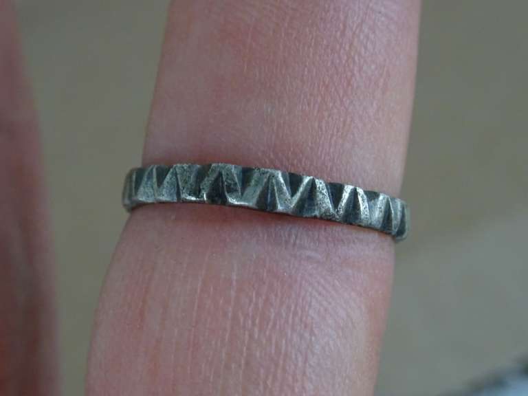 Bodemvondst Romeinse zilveren ring
