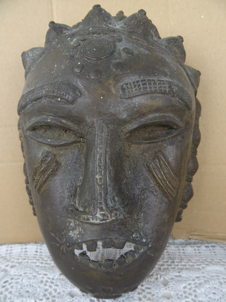 Antiek bronzen Dan masker - Afbeelding 2