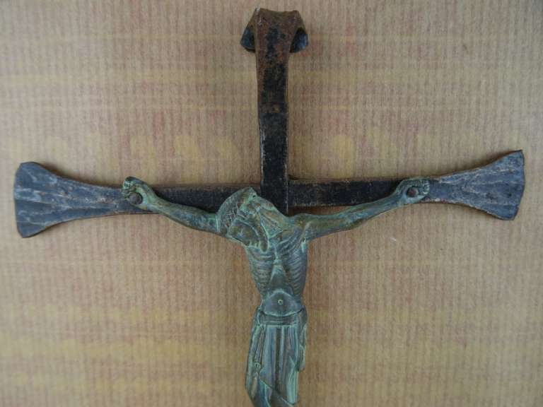 Antieke smeedijzeren kruis