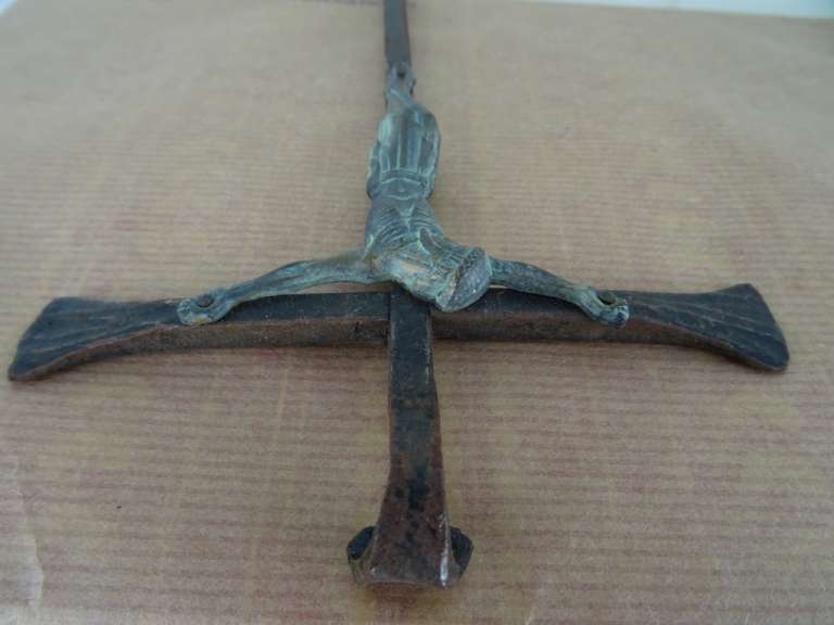 Antieke smeedijzeren kruis