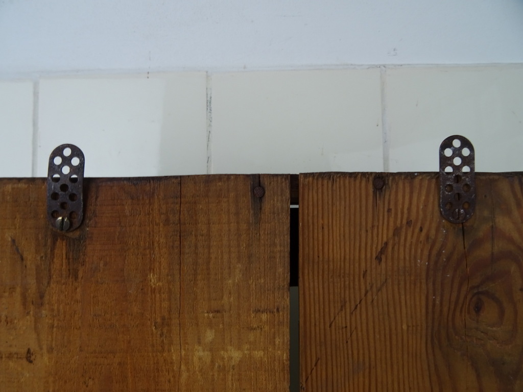 Antiek houten vitrinekastje Biedermeier stijl - Afbeelding 24