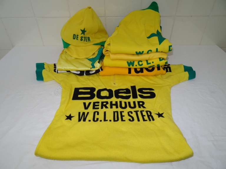 Collectie vintage kinder wielerkleding w.cl. De Ster