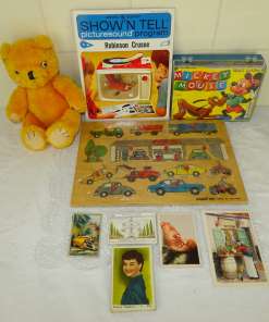 Collectie vintage speelgoed en verzamelplaatjesitem