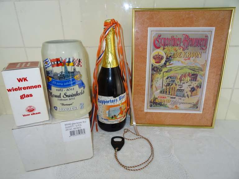 Collectie bier memorabilia