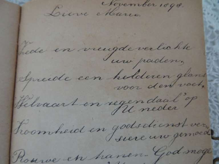 Antiek poeziealbum uit 1898