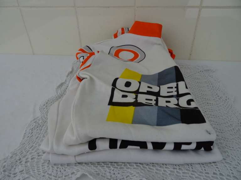 Collectie vintage kinder wielerkleding T.W.C. Heer