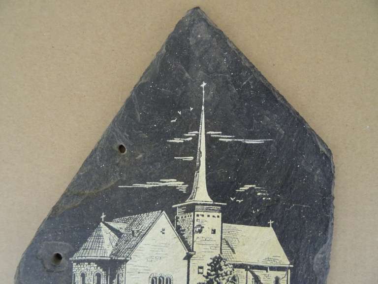 Alternative view of Vintage leisteen plaquette kerk Broekhem