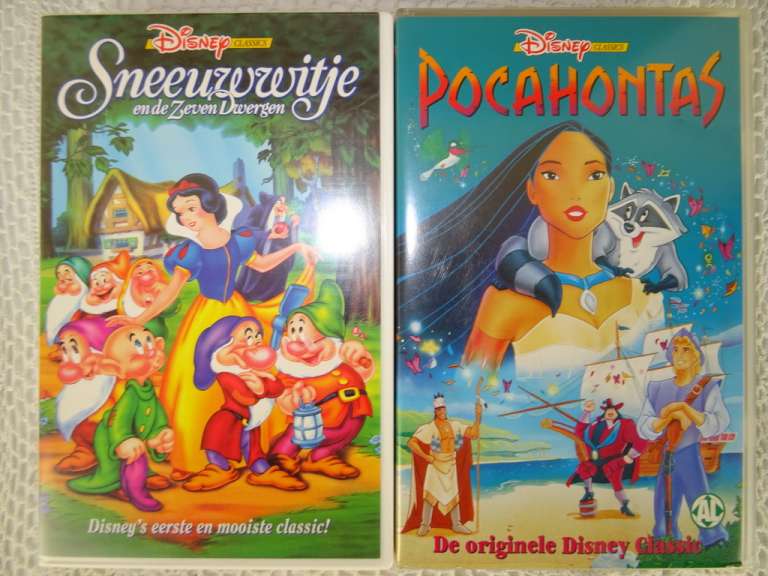 Disney Classics Pocahontas en Sneeuwwitje