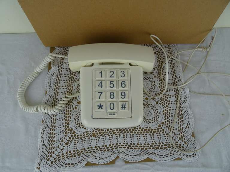 Collectie antieke en vintage telefoons