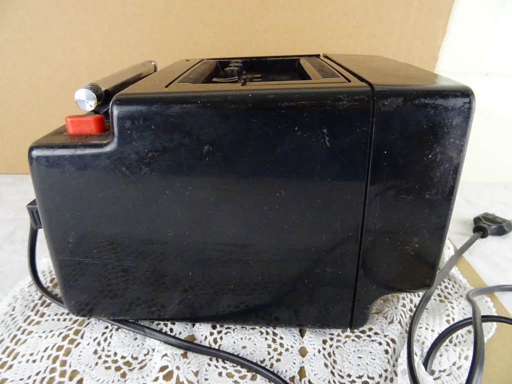 Vintage Telestar 4004 draagbare TV - Afbeelding 24