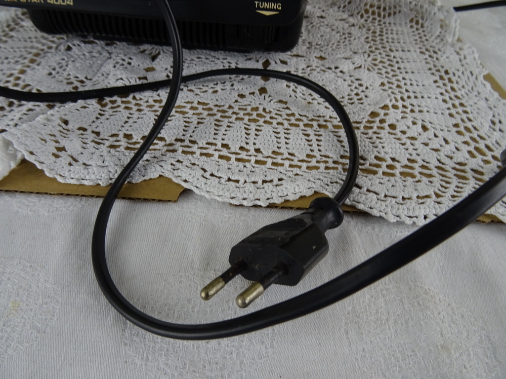 Vintage Telestar 4004 draagbare TV - Afbeelding 26