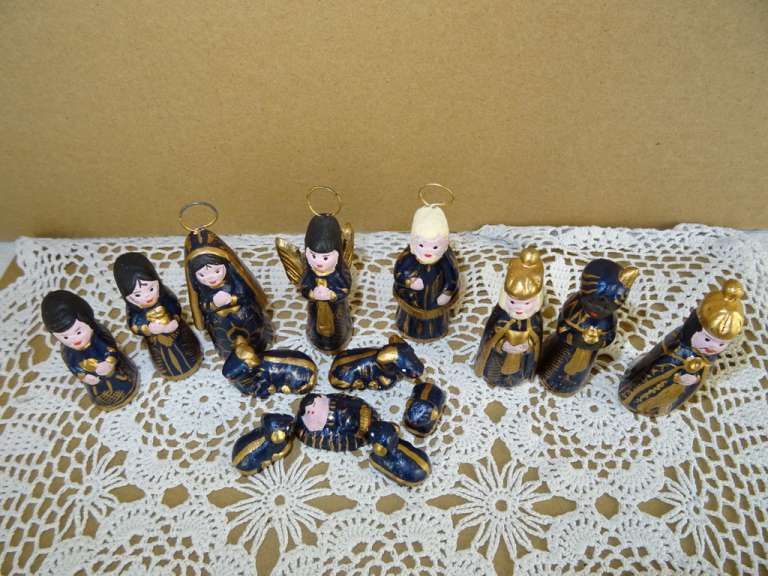 Aardewerk miniatuur kerstgroep