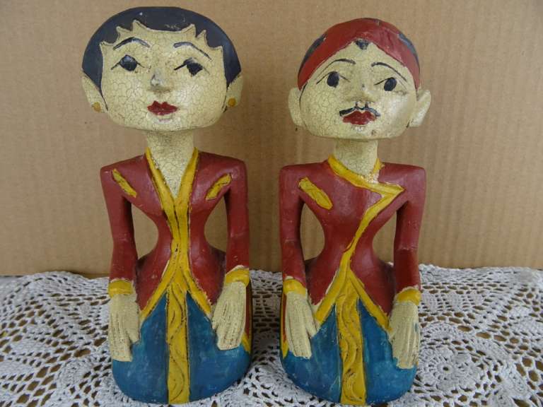 Antieke houten beeldjes