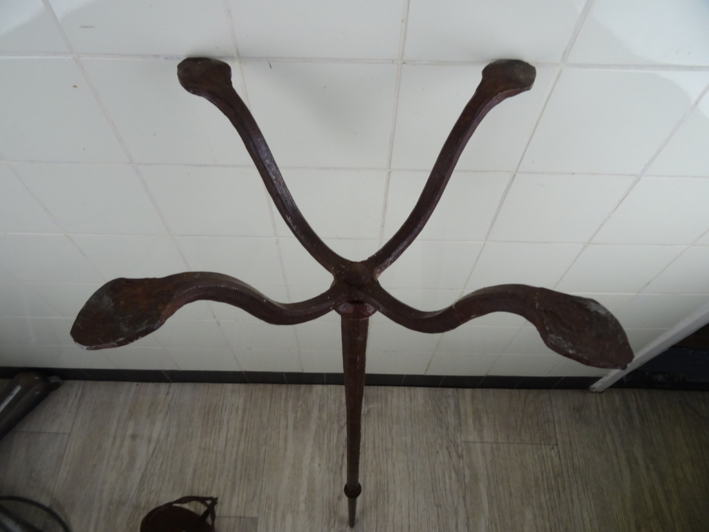 Antieke Gotische kandelaar van 120 cm - Afbeelding 18