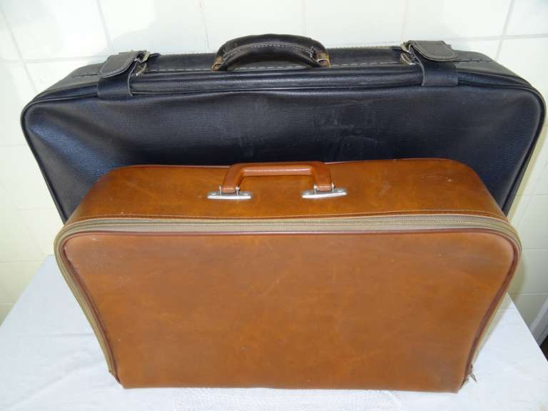 Twee vintage leren koffers