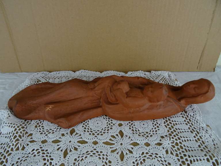 Antiek terracotta reliëf Heilige Maria