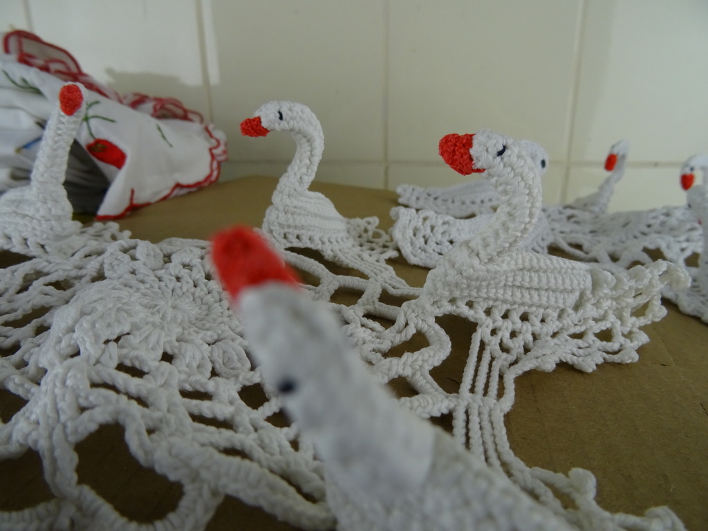 Collectie vintage tafelkleden en kleine kleedjes - Afbeelding 31