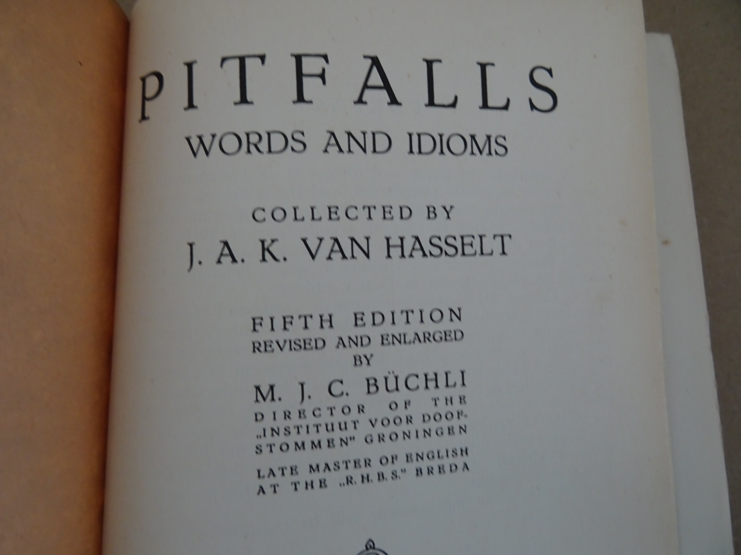 Antiek woordenboek uit 1930 Pitfalls - Afbeelding 6
