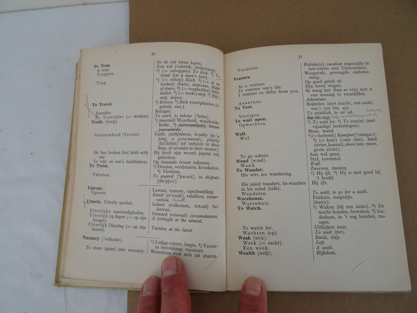 Antiek woordenboek uit 1930 Pitfalls - Afbeelding 12