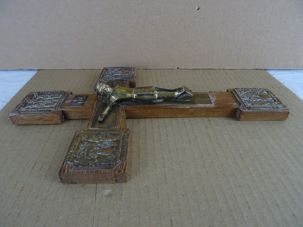 Antiek houten kruis met koperbeslag - Afbeelding 10
