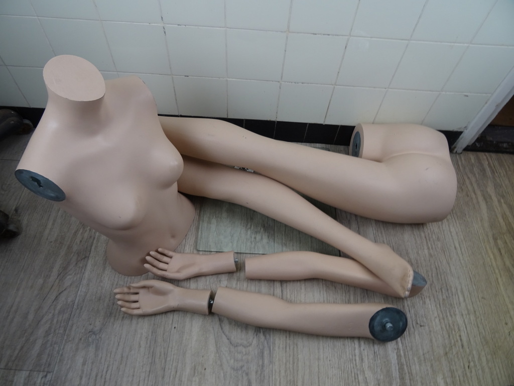 Etalagepop vrouw 159 cm - Afbeelding 28