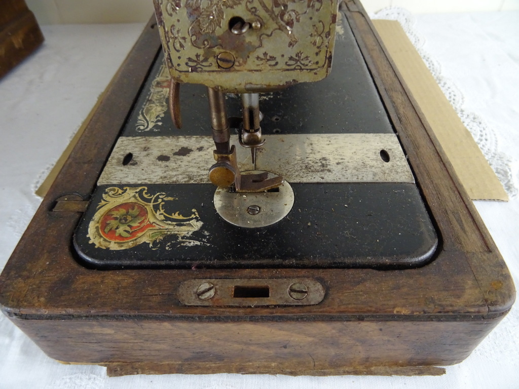 Antieke Singer naaimachine handmatig - Afbeelding 16