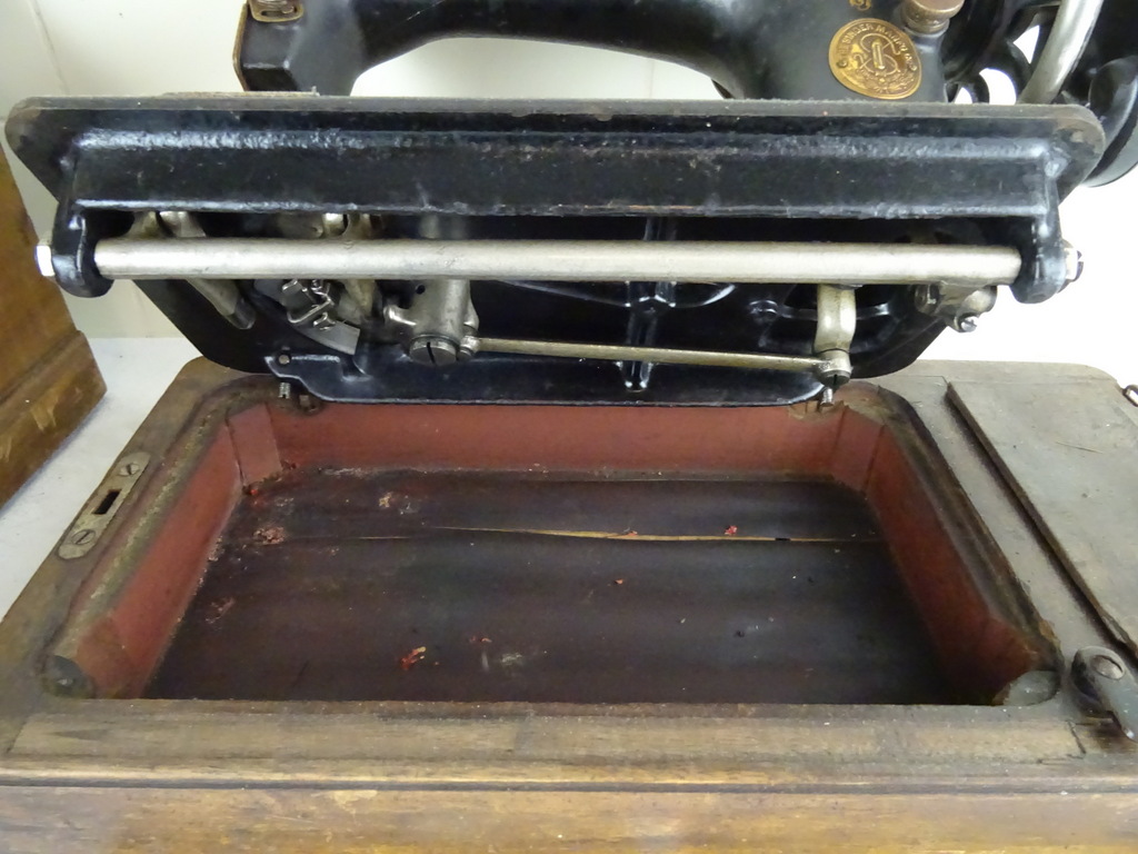 Antieke Singer naaimachine handmatig - Afbeelding 22