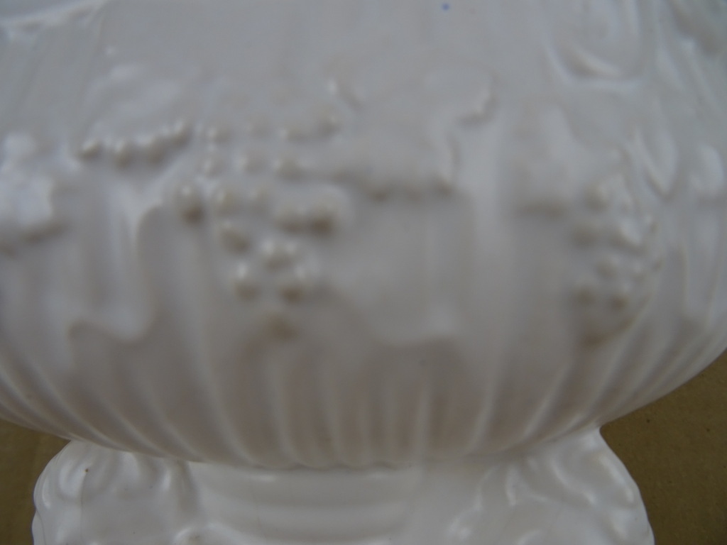 Antieke aardewerk vaas met Putti's - Afbeelding 5
