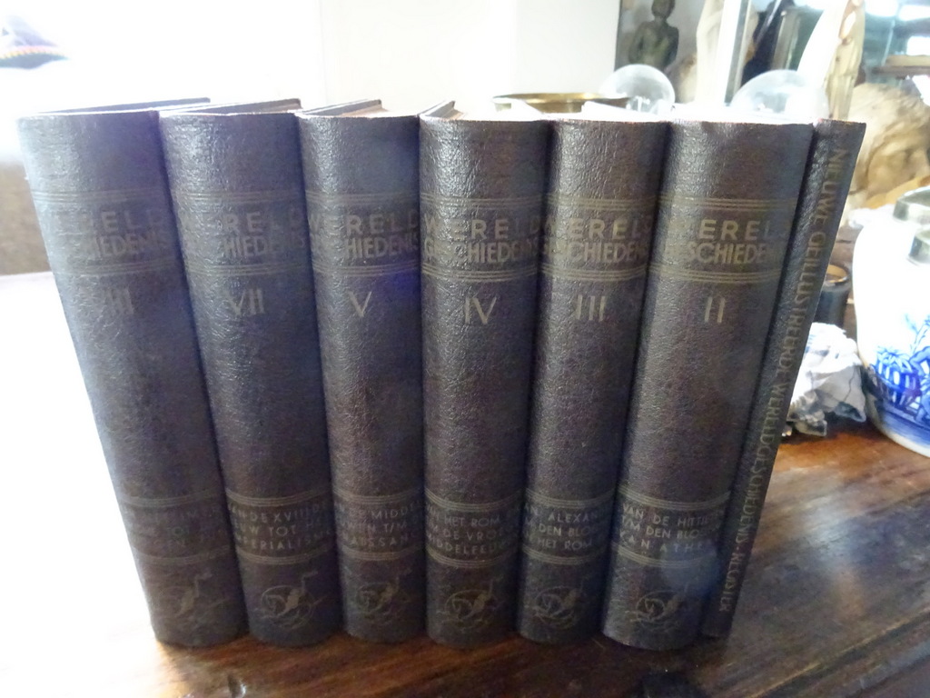 Nieuwe geïllustreerde wereldgeschiedenis I II II IV V en VII
